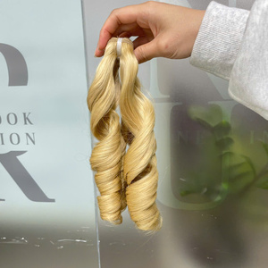 Extensions de cheveux humains vierges vietnamiens de qualité supérieure, double trame, bouclés et rebondissants, couleur blonde - Product Image 3