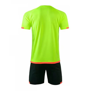 Etiqueta privada OEM Camisetas de fútbol Camiseta de fútbol uniforme Logotipo personalizado Secado rápido Hecho en Pakistán Uniforme de fútbol - Product Image 3