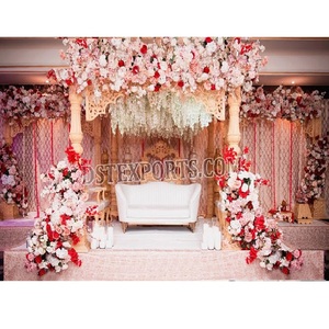 Gujarati boda interior Mandap decoración hermosa Avni Mandap configuración con flores aspecto de madera tradicional FRP boda Mandap - Product Image 1