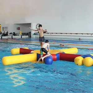 Mini gonflable étoile radeau piscine commerciale jouets d'eau Module de parcours d'obstacles à plat pour jeu d'eau