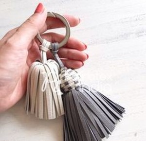 พู่ห้อยตกแต่งผ้าม่าน โทรศัพท์มือถือ ผลิตจากโพลีเอสเตอร์ 100% จาก Refratex อินเดีย คุณภาพสูง ราคาประหยัด - Product Image 2