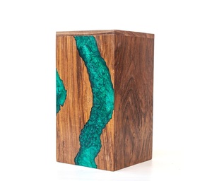 กล่องใส่โกศเรซิ่นสีเขียวและโรสวูดทำด้วยมือหรูหราของที่ระลึกที่ไม่เหมือนใคร - Product Image 1