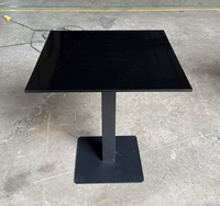 Table à manger ronde en marbre moderne, sculptée à la main, écologique, avec chaises pliantes 2 places pour la salle à manger à domicile