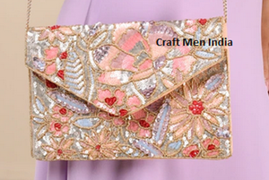 Pochette de soirée perlée à la main avec motif à carreaux abstrait, sac à main élégant pour femme, idéal pour les cadeaux et les événements - Product Image 6