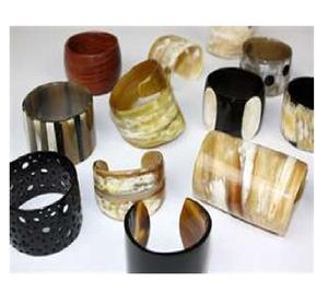 ชุดกำไลเขาควายธรรมชาติดีไซน์ทันสมัย - Product Image 1