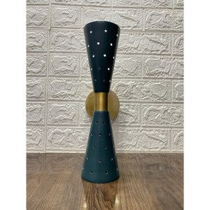 Meilleur fournisseur de lampe murale décorative en métal Luminaire mural industriel pour le salon disponible à la vente - Product Image 4