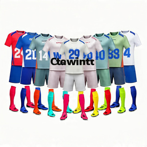 2025 maillot de Football ensemble adulte uniforme Kit haute qualité équipe de Football porter impression numérique nouveau Design personnalisé Polyamide séchage rapide - Product Image 5