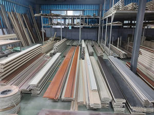 Moulage décoratif en PU de haute qualité du fabricant du Vietnam nouveau 48*13.5 Type Deewoo 5.6m étanche manuel moderne personnalisé - Product Image 2