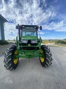 2024 johnn Deere 5067E รถแทรกเตอร์ขนาดเล็ก4WD/2WD รถแทรคเตอร์เดิน70HP 100HP 90HP 120HP 4x4กระปุกเกียร์ฟาร์ม - Product Image 3
