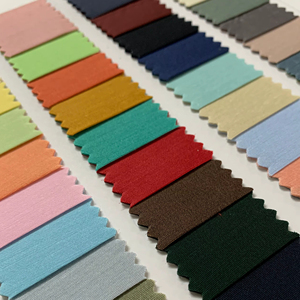 ผ้าเชิ้ตโพลีคอตตอนคุณภาพส่งออก กว้าง 58 นิ้ว ผิวสัมผัสแบบผ้าไหม ทอธรรมดา สำหรับเสื้อผ้าบุรุษ สตรี และเด็ก สำหรับกิจกรรมกลางแจ้ง - Product Image 1