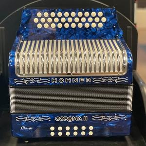 Série Hohner Corona // Corana | |   Accordéon à boutons diatonique - Product Image 1
