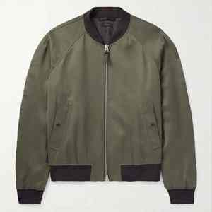 Chaqueta bomber cómoda de secado rápido con logotipo frontal y cuello levantado personalizado para hombre - Product Image 1