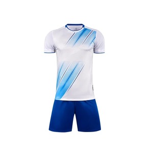 เสื้อยืดฟุตบอลแฟชั่นดริฟท์สำหรับผู้ชายเสื้อยืดกีฬาแบบหลวมแบบลำลองชื่อทีมหมายเลขคอวี - Product Image 4