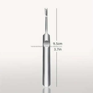 Kit de Nettoyage des Ongles en Acier Inoxydable Premium Réutilisable : Repousse-cuticules, Outil pour Ongles Incarnés, Lime Podologique Double Face et Curette - Product Image 3