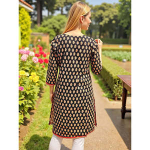 Kurta Droit en Coton Pur Imprimé pour Femme Evolve – Hauts Modestes - Product Image 5