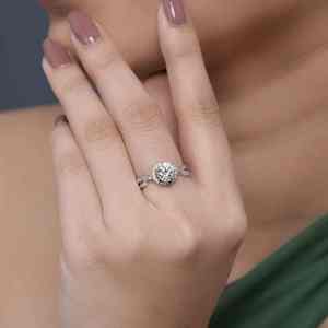 Bague de fiançailles unisexe en or blanc 14 carats de créateur élégante coupe ronde diamant étincelant Halo Accents bagues de pierres précieuses de mode pour - Product Image 6