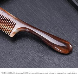 Peigne à dents larges fait main en corne douce de luxe pour les soins capillaires quotidiens à domicile Peignes communs de style classique pour la mode des cheveux bouclés - Product Image 4