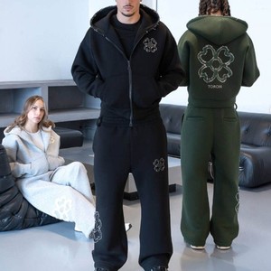 Sudadera Unisex con Cristales de Imitación, 100% Algodón, Estilo Urbano Holgado para Invierno, Logotipo Personalizado Disponible, Lujo Brillante - Product Image 3