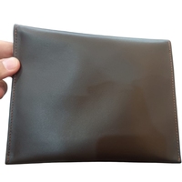 Pochette en cuir faite à la main, élégante et fine, pour tablette, idée cadeau minimaliste de luxe, style unisexe