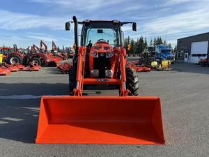 Tractor Kubota M6-111DTC-F-1 2025: Potencia Utilitaria Avanzada con Control de Precisión - Product Image 4
