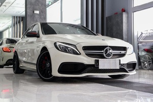 เมอร์เซเดส-เบนซ์ ซี 63 เอส ปี 2015 รถมือสอง ซี-คลาส ซีดาน พวงมาลัยซ้าย เบาะหนัง หลังคาซันรูฟแบบพาโนรามา เครื่องยนต์เบนซินเทอร์โบ เกียร์อัตโนมัติ ล้อแม็ก R20 - Product Image 3