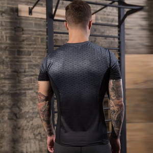 เสื้อรัดรูปแขนสั้นของผู้ชาย Jiu Jitsu เสื้อป้องกันแบคทีเรียแบบซับลิเมต - Product Image 3