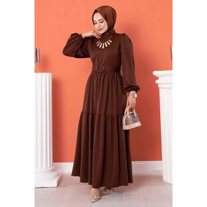 ฮิญาบยาวแต่งด้วยลูกปัดเข็มขัดสีน้ำตาลปักลายเรียบง่ายเอวทรงตรงยาวถึงพื้นลายดอกไม้อิสลาม - Product Image 1