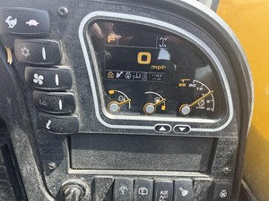 Transpaleta Motorizada JCB 525-60 AGRI PLUS Usada de 2021, Motor Diésel, Tracción 4x4, Capacidad de Carga de 2500 kg - Product Image 6