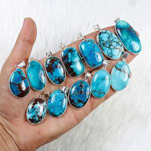 Magnesita turquesa piedra preciosa colgante bisel plateado colgante mezcla forma colgante venta al por mayor turquesa collar joyería - Product Image 3