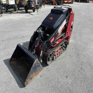 รถตักล้อยางขนาดเล็ก Toro Compact Track Loader รุ่นมินิ ใช้เครื่องยนต์ดีเซล สีดำ บุ้งกี๋หน้า รับน้ำหนักได้สูง เหมาะสำหรับงานก่อสร้างในฟาร์มและขนย้ายวัสดุก่อสร้าง - Product Image 5