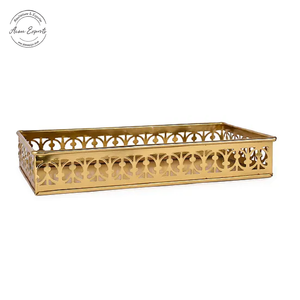 Lujosa bandeja decorativa de metal con acabado dorado antiguo Diseño rectangular elegante perfecto para servir y decorar el hogar - Product Image 2