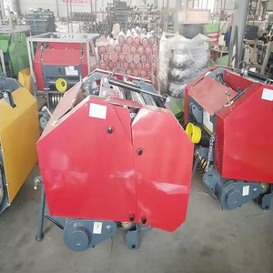 En stock mini presse à foin ronde à rouleaux avec moteur et boîte de vitesses pour l'agriculture haute sécurité qualité supérieure prix de gros - Product Image 4