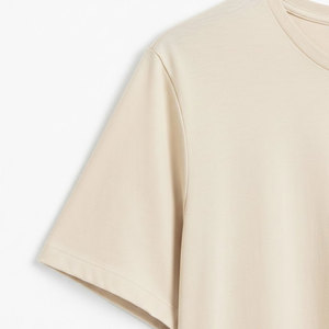 Camiseta Esencial para Hombre, Hecha con Tela Suave 100% Algodón y Corte Casual Cómodo para Hombre - Product Image 6