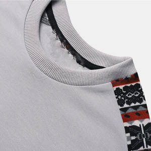 T-shirts à motif solide à la mode pour hommes haute qualité professionnelle vente en gros meilleure vente style logo personnalisé - Product Image 3