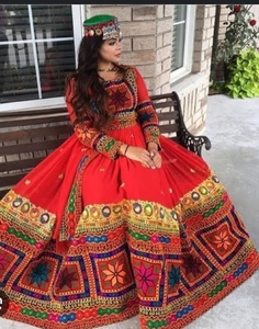 Dernière arrivée de robes Salwar Kameez de haute qualité en filet acrylique fait à la main de style bohème pour femmes - Product Image 2