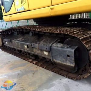 Excavadora de Orugas Usada Komatsu PC450-7 en Buen Estado, Poco Tiempo de Trabajo, con Componentes Principales: Motor, Caja de Cambios, Bomba, Rodamientos - Product Image 2