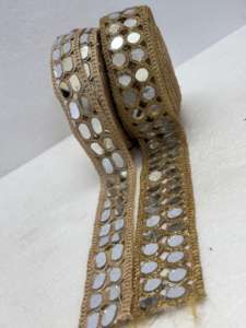 ขอบผ้าซารีลายปักลูกไม้สไตล์วินเทจ ผลิตด้วยเครื่องจักร เป็นมิตรกับสิ่งแวดล้อม งานปักดิ้นซิปแบบชาติพันธุ์ ขายส่ง ลายเรขาคณิต สำหรับชุดเจ้าสาว - Product Image 5