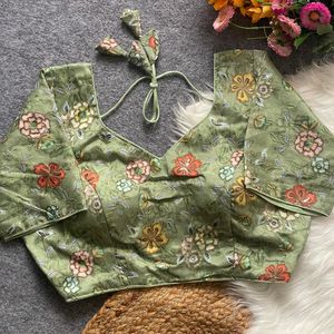 ชุดเดรสสวยชุดแฟนซีเนื้อเยื่อบริสุทธิ์พร้อมพิมพ์ตำแหน่งเสื้อเบลาส์อินเดียผู้จัดจำหน่ายและส่งออก - Product Image 4