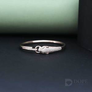 Gents สร้อยข้อมือสไตล์ฮิปฮอปประดับเพชรที่14kt สีทองล้วนที่มีดีไซน์พิเศษสำหรับทุกโอกาส - Product Image 3