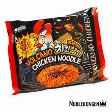 Fideos fritos Koreno Volcanno, queso de pollo, 118G, fideos instantáneos picantes salteados de estilo coreano, exportación al por mayor de Vietnam - Product Image 2