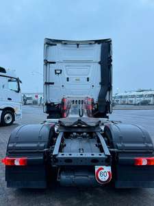 Nuevo Mercedes Benz MP4 1951 con transmisión automática, unidad estándar de tractor/remolque - Product Image 4