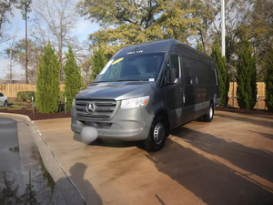 Camioneta S.pri.nte.r C.arg.o 2022 Usada en Buen Estado, Gran Oferta, Bajo Kilometraje, Sin Problemas Mecánicos, Lista para Conducir - Product Image 3