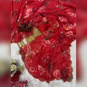 Sari prêt-à-porter en soie Tebby à motifs floraux faits à la main avec blouse cousue, idéal pour les mariages indiens et les fêtes, best-seller pour femmes - Product Image 3