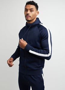 Ensemble de survêtement streetwear haut de gamme à capuche, deux pièces, conçu pour un style de vie moderne, actif et urbain - Product Image 6