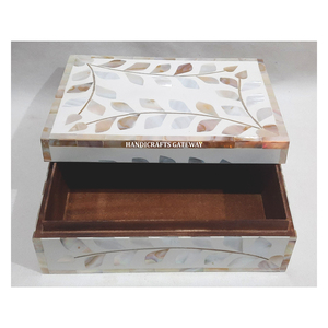 Joyero de Color blanco con incrustaciones de madreperla blanca de madera de nuevo diseño único de aspecto atractivo para decoraciones de regalos de boda - Product Image 1