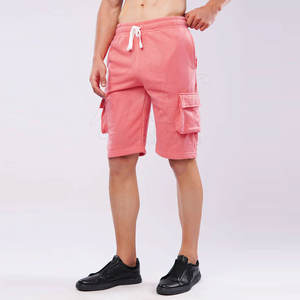 Short décontracté doux au toucher pour hommes avec ajustement extensible pour porter toute la journée Short décontracté pour hommes de couleur unie - Product Image 1