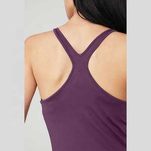 Débardeur de course en tissu extensible respirant pour le sport personnalisé de haute qualité Débardeurs Slim Fit en polyester et spandex de couleur unie pour femmes - Product Image 3