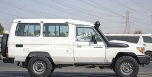 Toyota Land Cruiser LC 783 Série Hardtop SUV 4x4 Tout-Terrain 2023 Neuf et Occasion Transmission Manuelle - Product Image 2