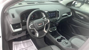 GMC Terrain SLT 2024 IMPECABLE - Product Image 5
