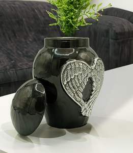 Urnas de cremación negras para cenizas Adulto Hombre/Mujer-Urnas decorativas únicas de estilo 3D con bolsa de terciopelo-Aluminio de 5 "(ALAS de ángel) - Product Image 5